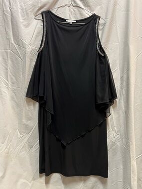 TASH AND SOPHIE Elegant Black Embellished Cold-Shoulder Dress